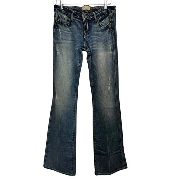 NWOT Rare Paige Laurel Canyon Distressed Flare Leg Jeans Size 28 - Picture 1 of 16
